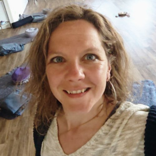Yin Yogadocent Amanda Yin Yogadocent SanaYouYOGA